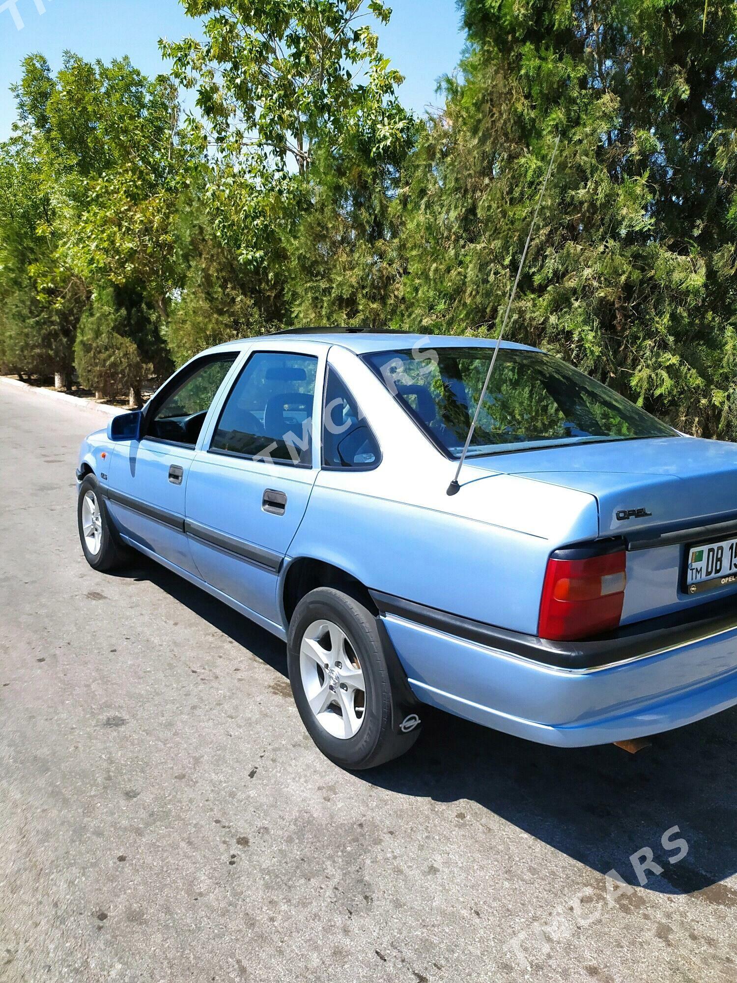 Opel Vectra 1993 - 52 000 TMT - Дашогуз - img 3