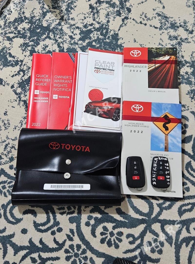 Toyota Highlander 2022 - 640 000 TMT - Aşgabat - img 7
