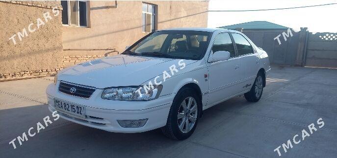 Toyota Camry 2001 - 130 000 TMT - Дашогуз - img 2