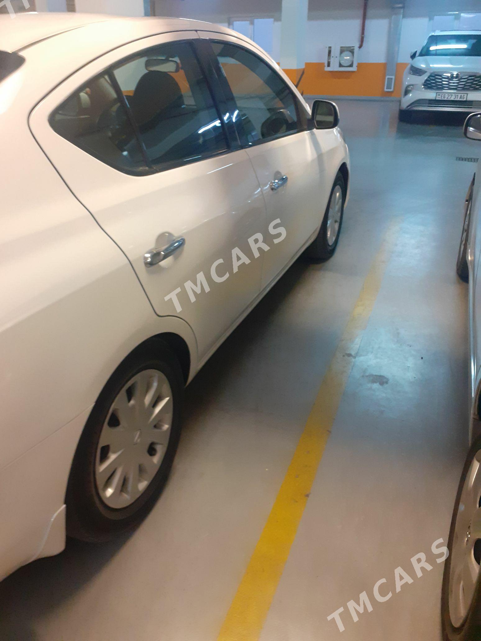 Nissan Versa 2014 - 125 000 TMT - Ашхабад - img 2