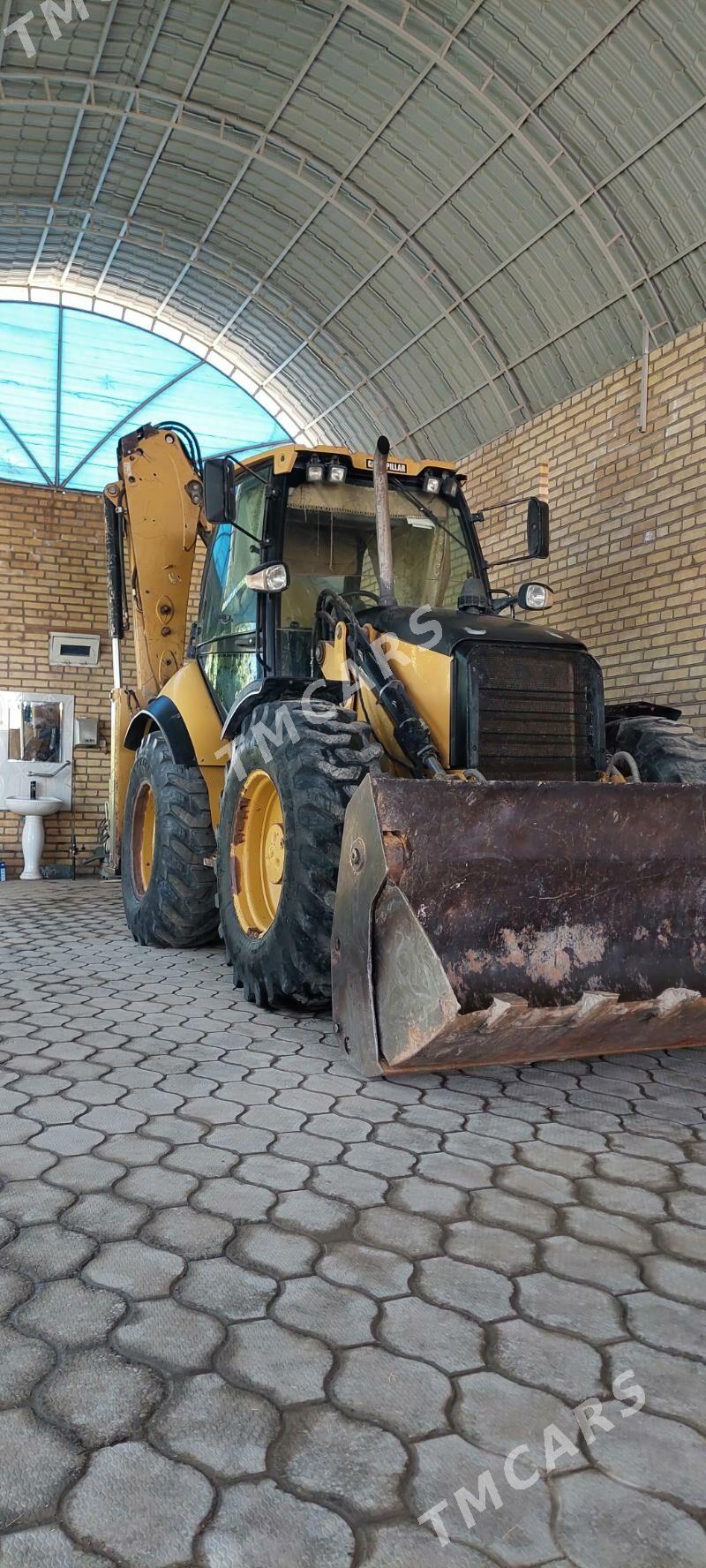 JCB 4CX ECO 2012 - 580 000 TMT - Халач - img 9