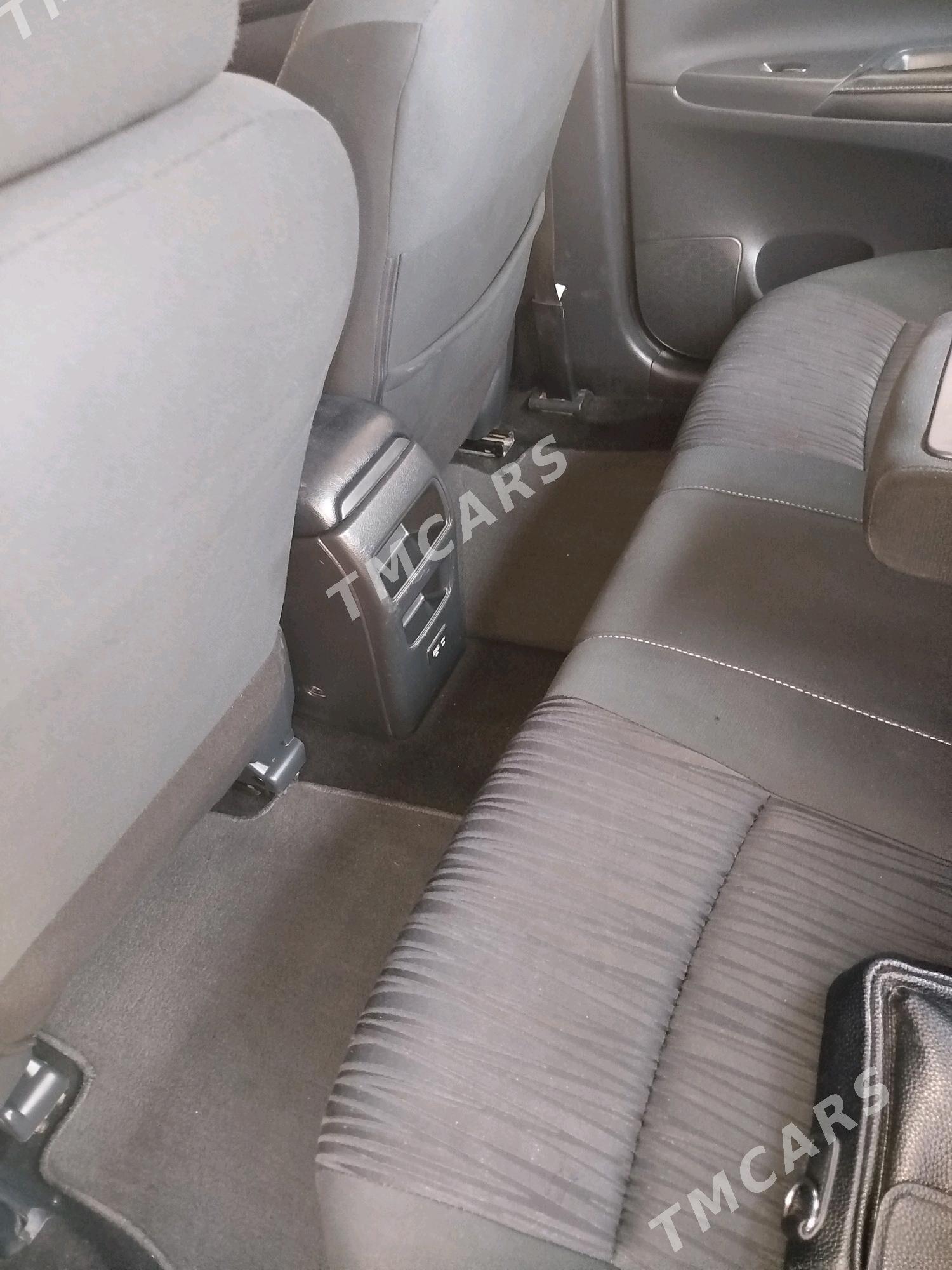 Nissan Sentra 2019 - 150 000 TMT - Туркменабат - img 7