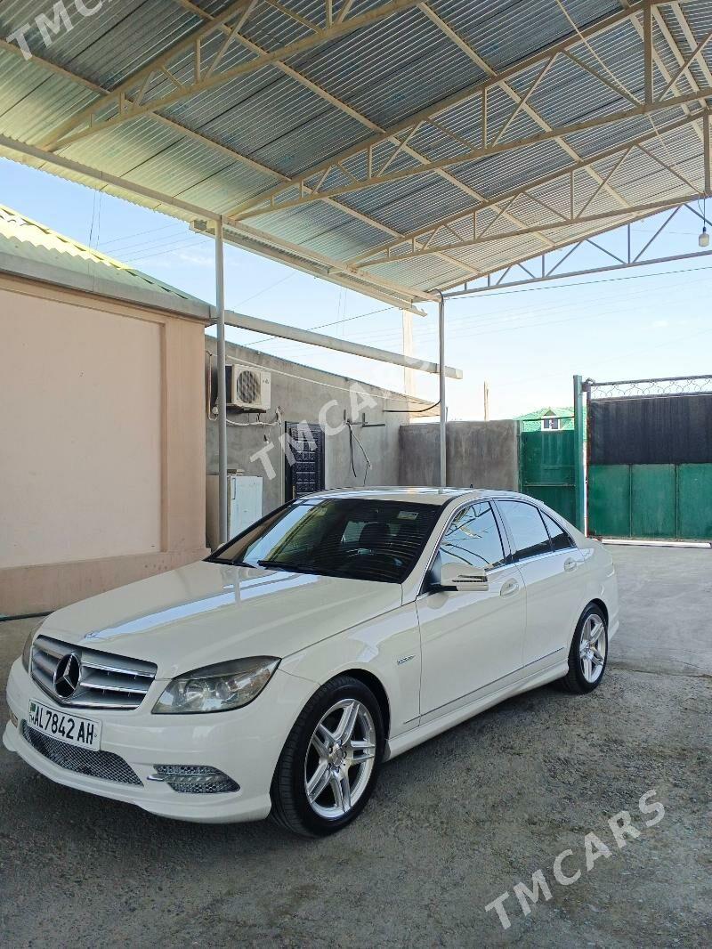 Mercedes-Benz C300 2010 - 230 000 TMT - Änew - img 7