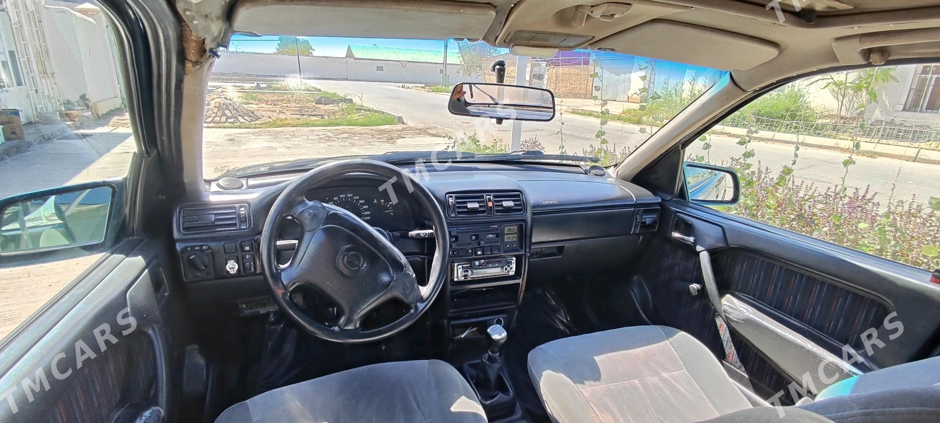 Opel Vectra 1994 - 40 000 TMT - Туркменабат - img 9