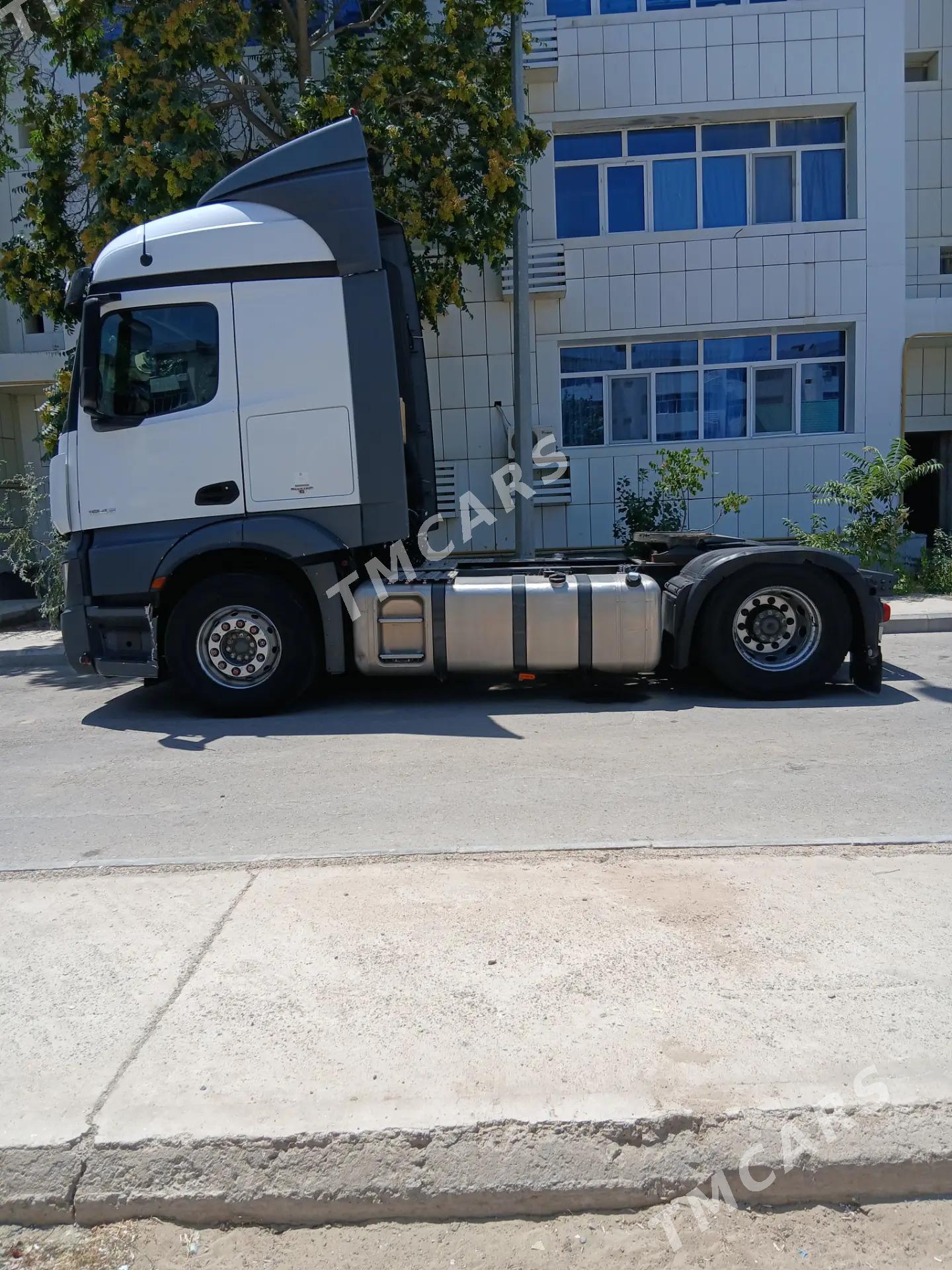Mercedes-Benz E430 2014 - 550 000 TMT - Türkmenbaşy - img 2