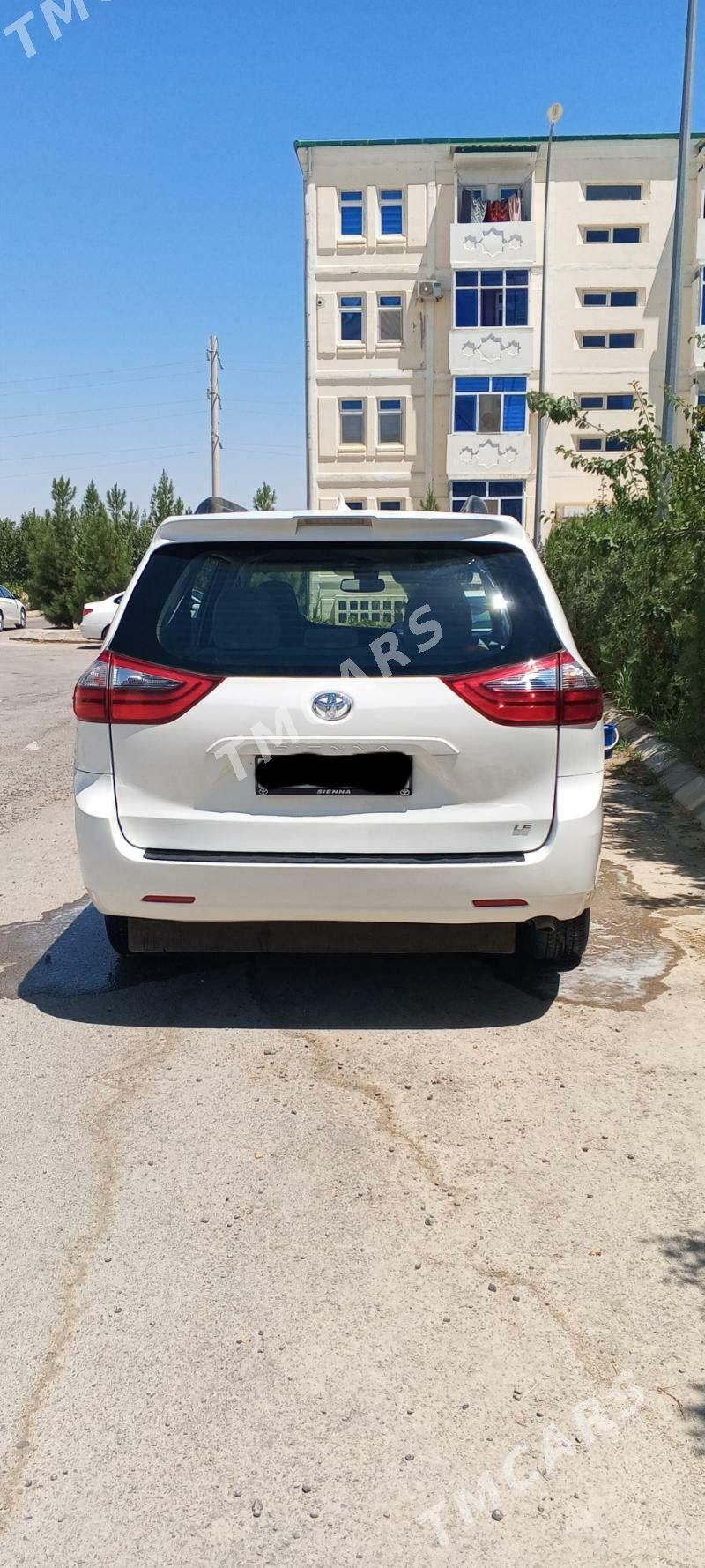 Toyota Sienna 2019 - 310 000 TMT - Büzmeýin GRES - img 3