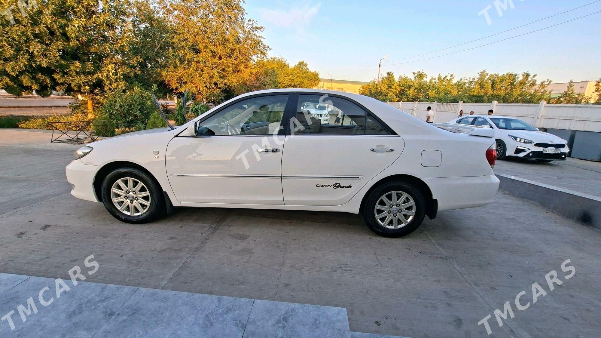Toyota Camry 2005 - 220 000 TMT - Кёнеургенч - img 4