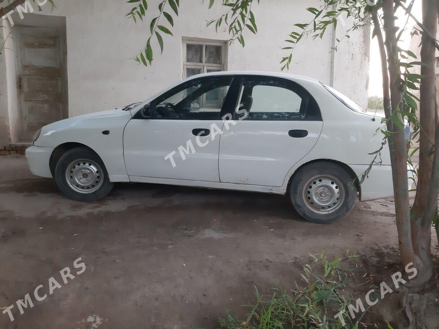 Daewoo Lanos 2002 - 30 000 TMT - Гурбансолтан Едже - img 3