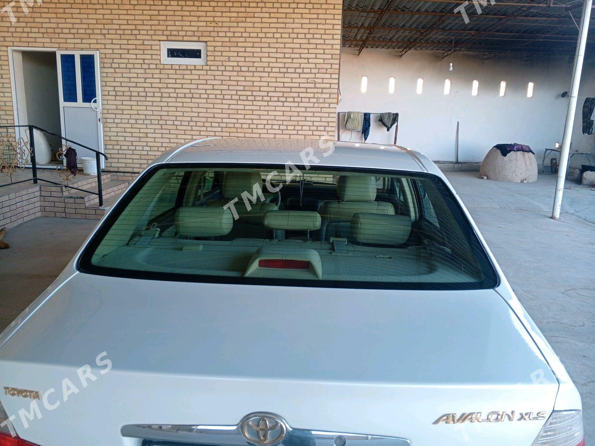 Toyota Avalon 2003 - 200 000 TMT - Garabekewül - img 5