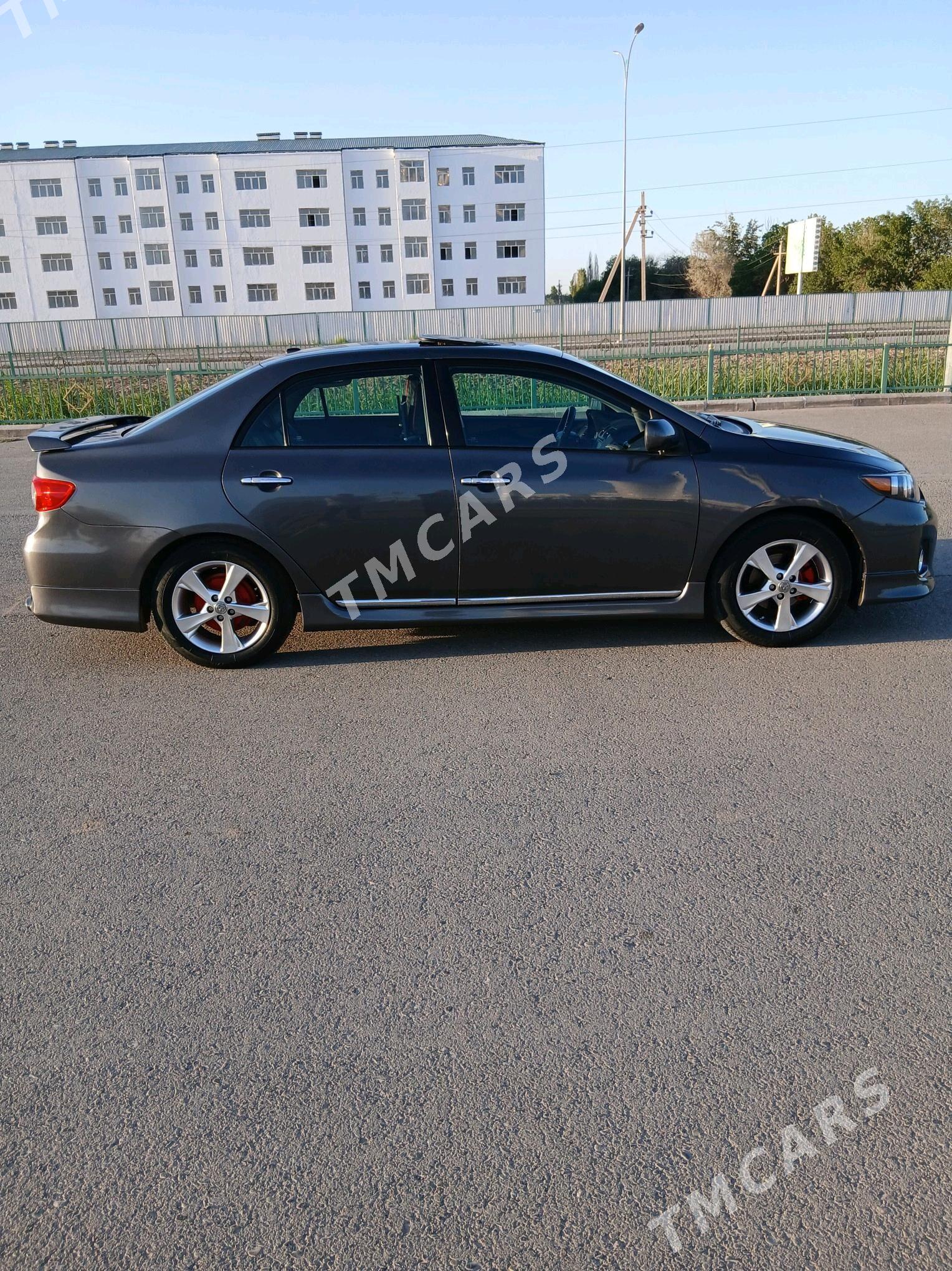 Toyota Corolla 2011 - 160 000 TMT - Дашогуз - img 7