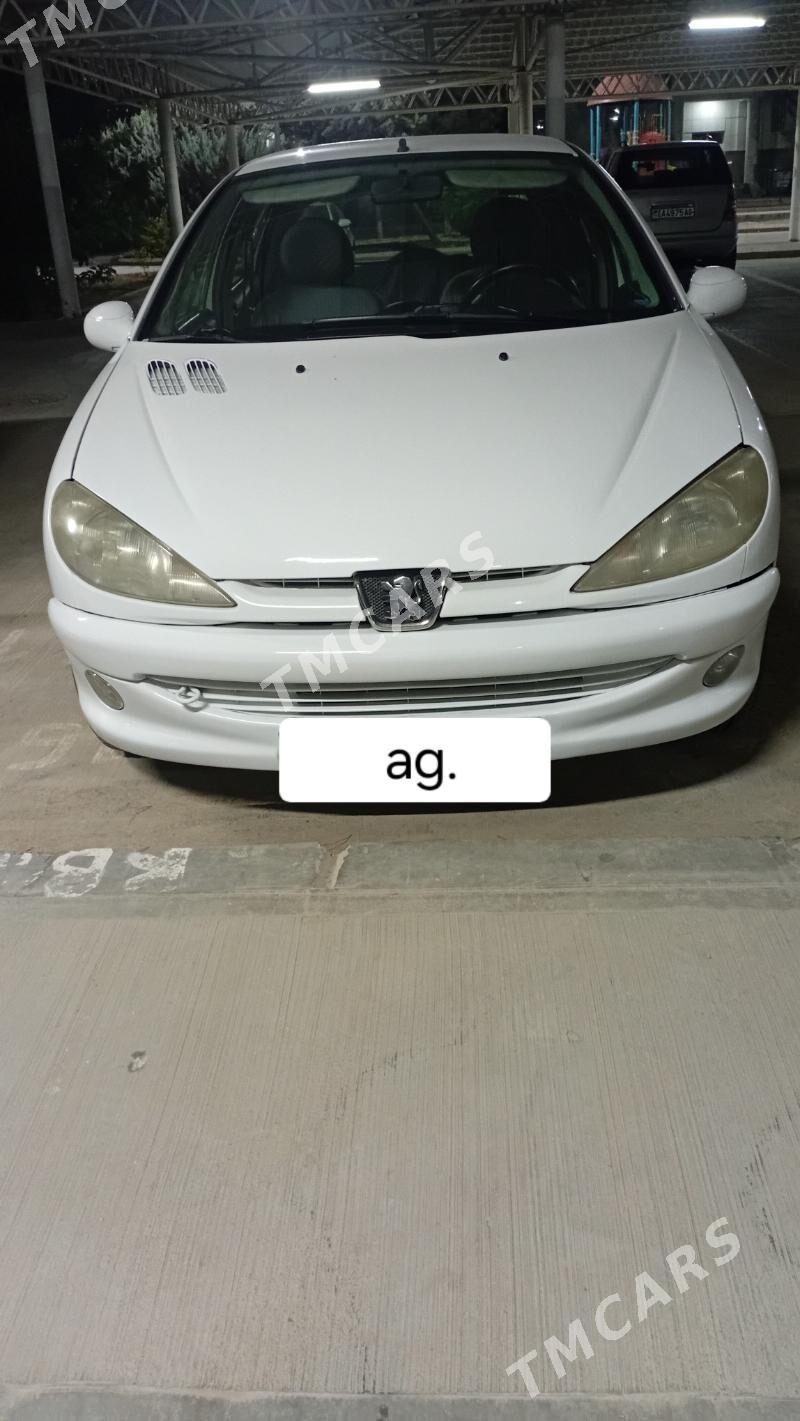 Peugeot 206 2009 - 84 000 TMT - Кëши - img 2