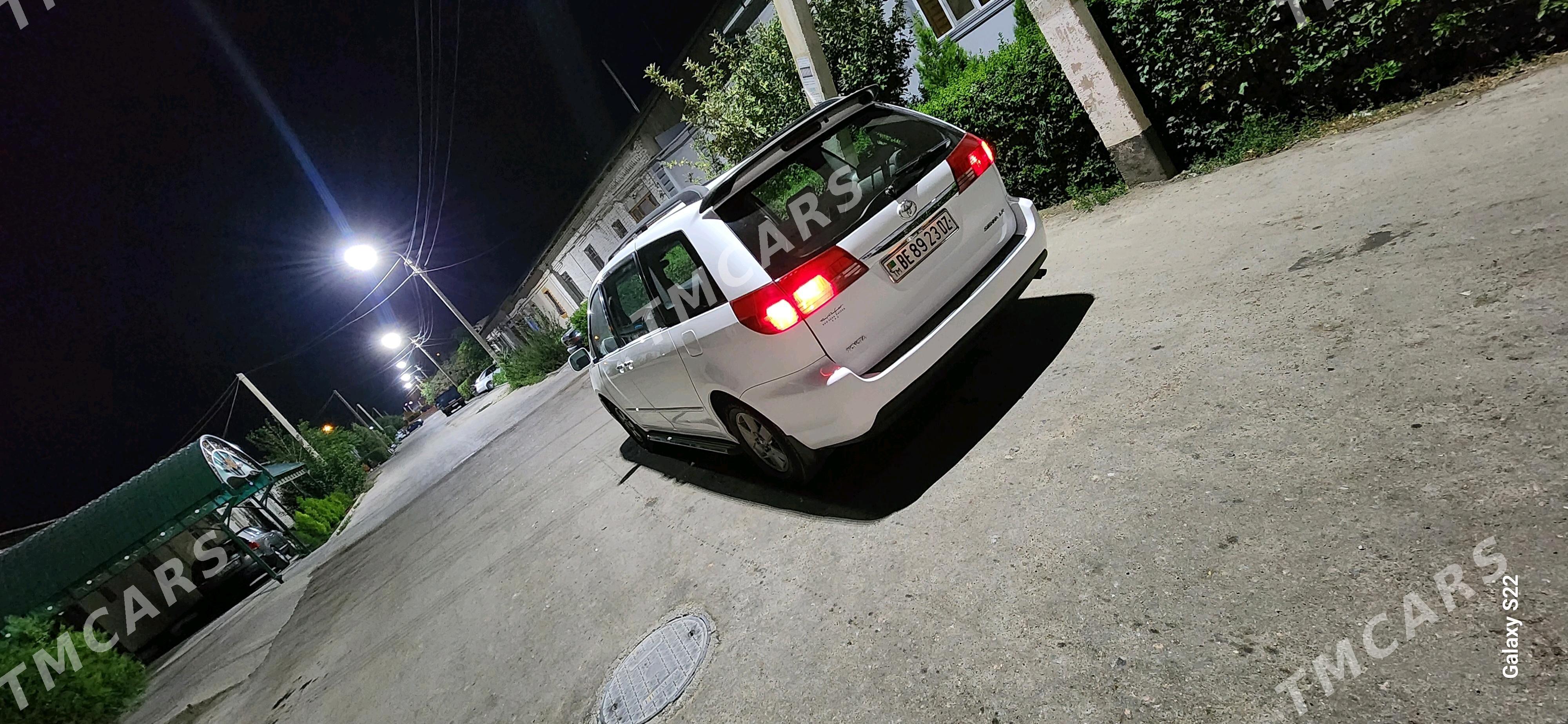 Toyota Sienna 2004 - 200 000 TMT - Daşoguz - img 6