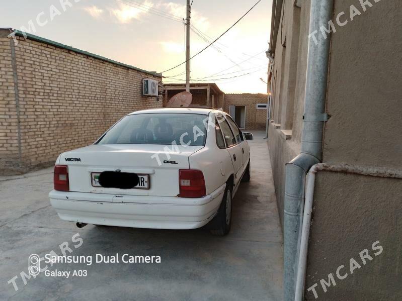 Opel Vectra 1992 - 20 000 TMT - Mary - img 1