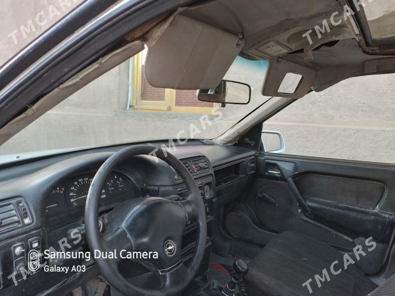 Opel Vectra 1992 - 20 000 TMT - Mary - img 9