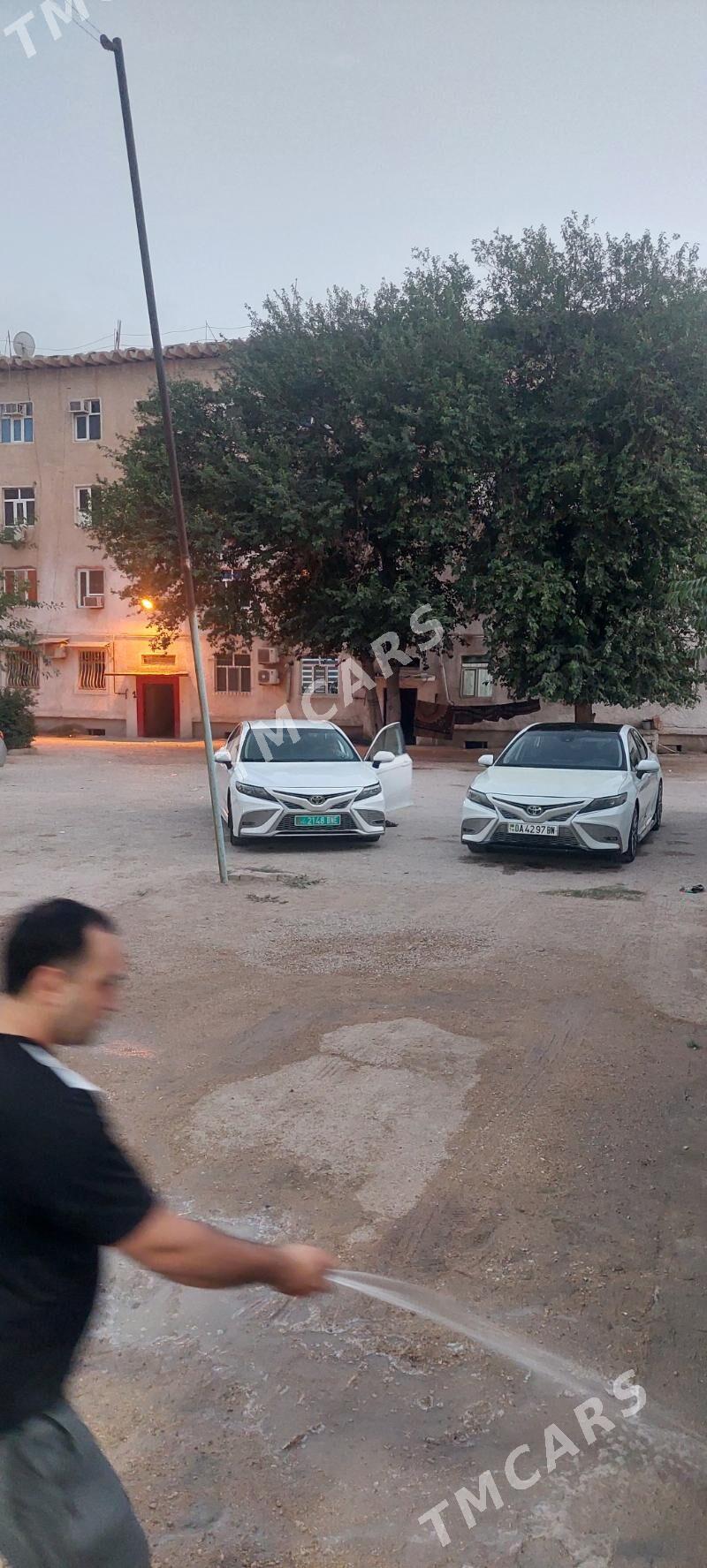 Toyota Camry 2021 - 330 000 TMT - Балканабат - img 2