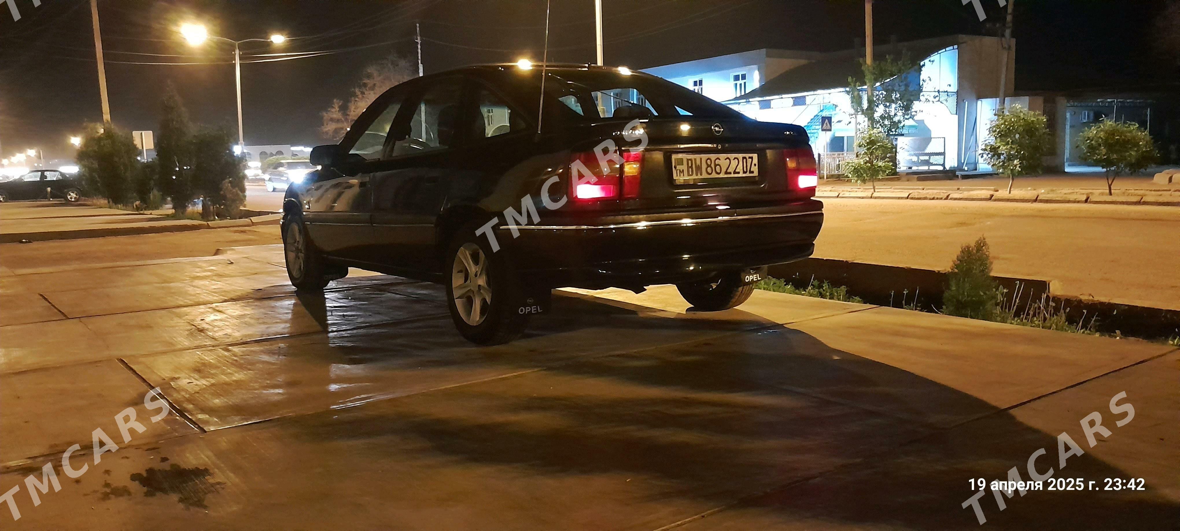 Opel Vectra 1995 - 45 000 TMT - Губадаг - img 2