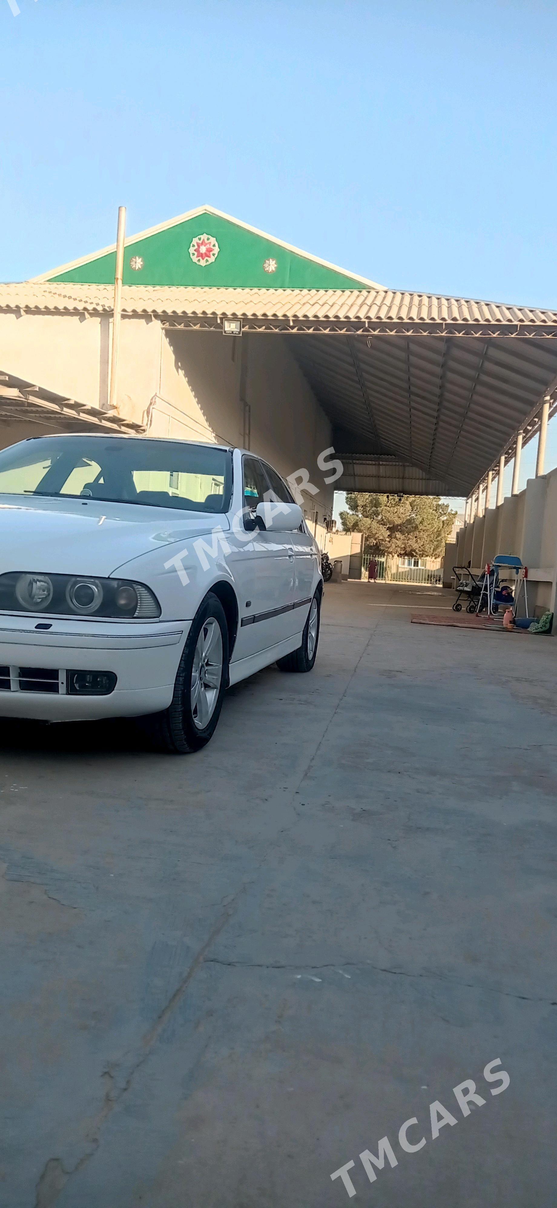 BMW E39 1997 - 105 000 TMT - Babadaýhan - img 2