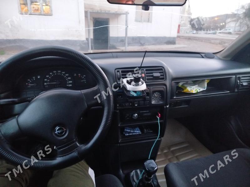 Opel Vectra 1992 - 35 000 TMT - Туркменбаши - img 2