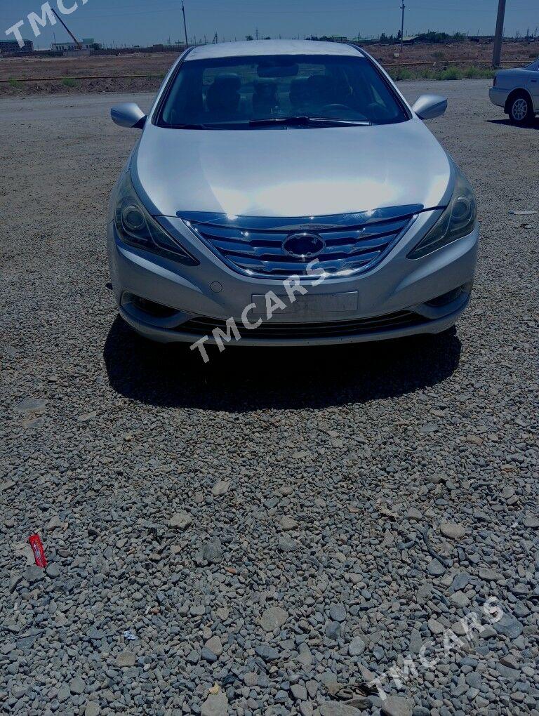 Hyundai Sonata 2010 - 135 000 TMT - Ашхабад - img 10