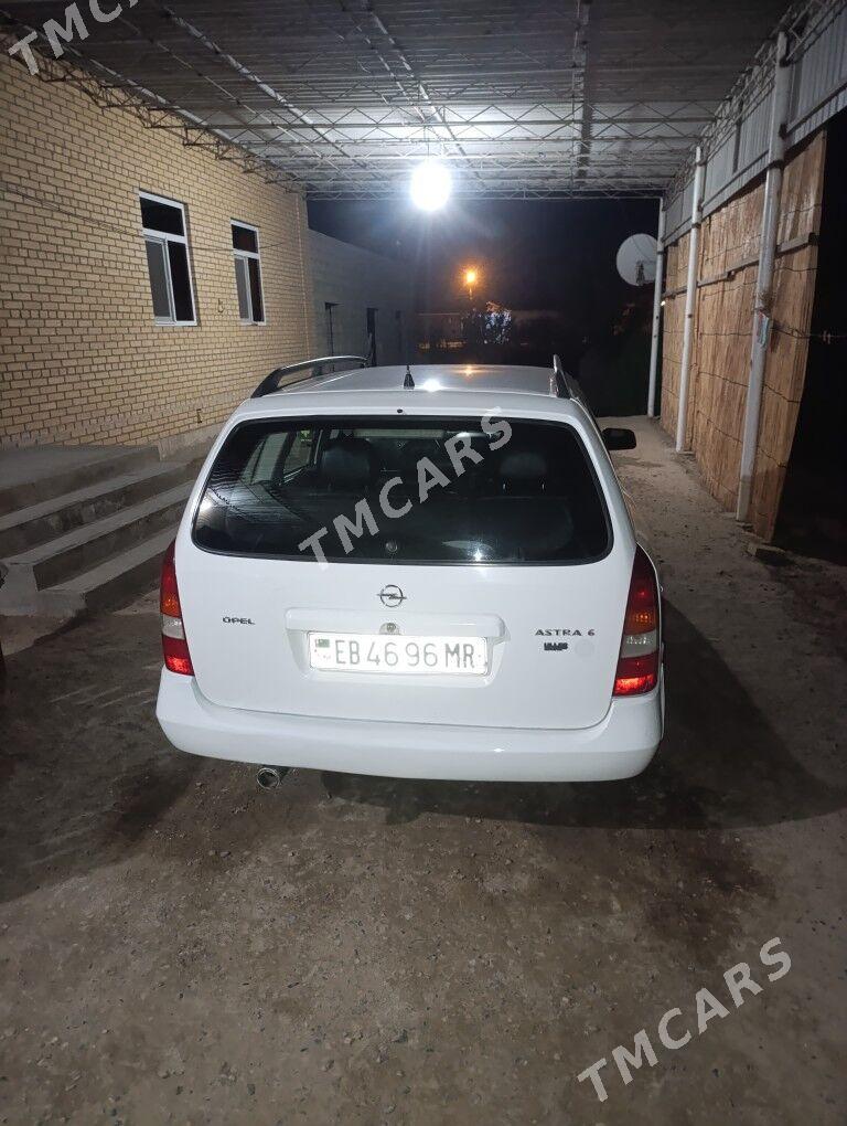 Opel Astra 2002 - 76 000 TMT - Мургап - img 3