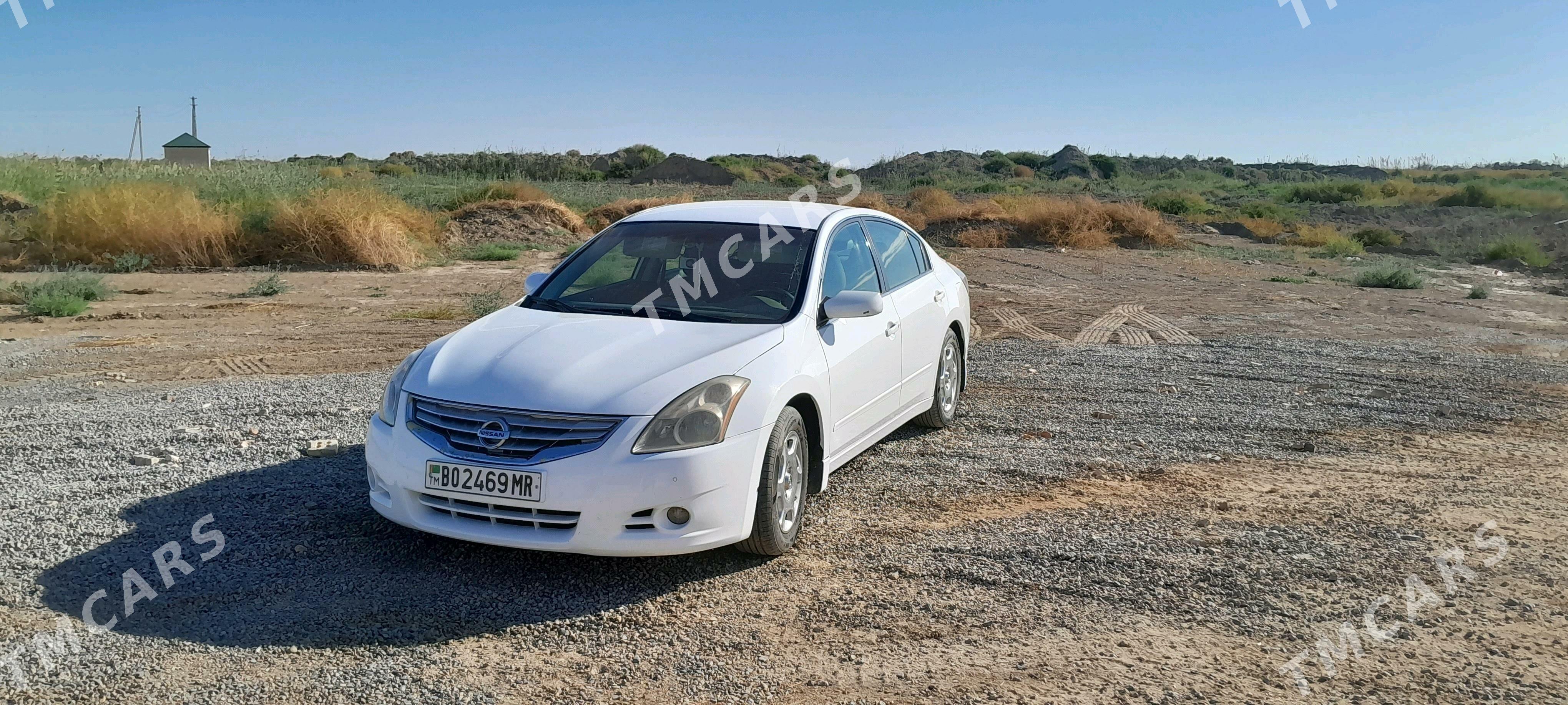 Nissan Altima 2011 - 120 000 TMT - Мары - img 4