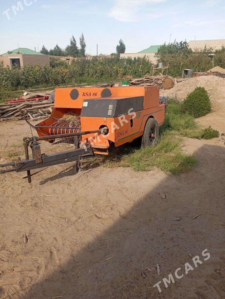 MTZ 82 2005 - 110 000 TMT - Гурбансолтан Едже - img 5