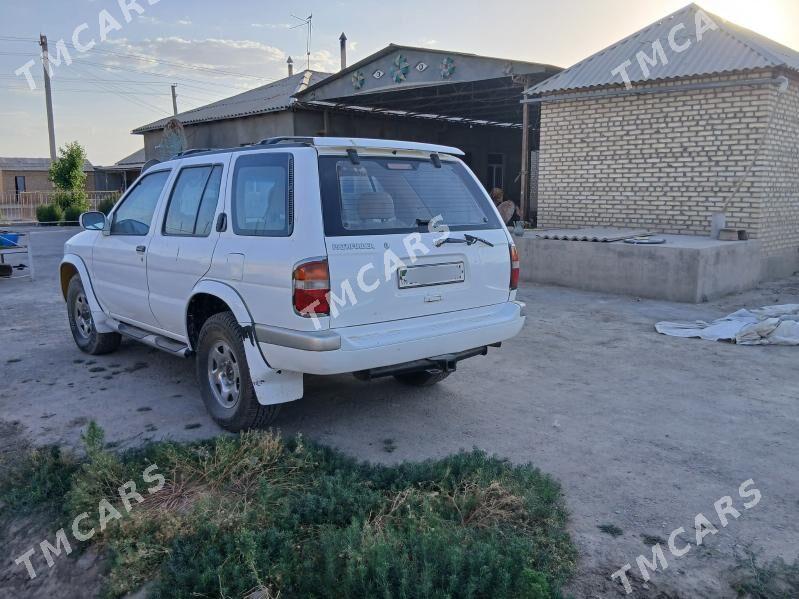 Nissan Pathfinder 1997 - 50 000 TMT - Теджен - img 3