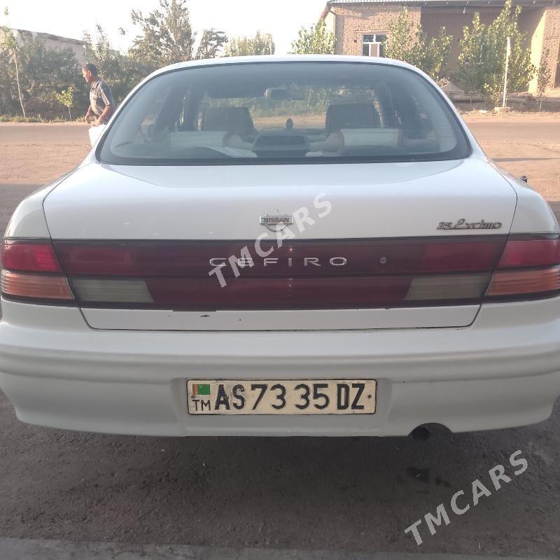 Nissan Cefiro 1994 - 45 000 TMT - Şabat etr. - img 2