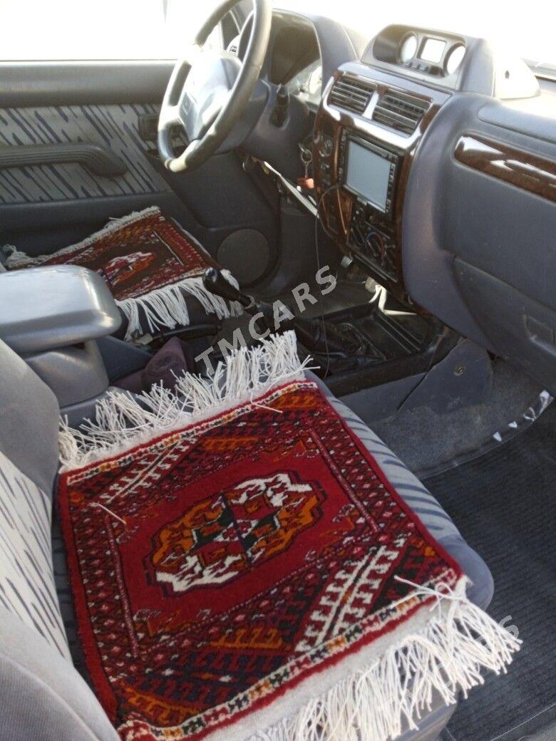 Toyota Land Cruiser Prado 1998 - 130 000 TMT - Jebel - img 4