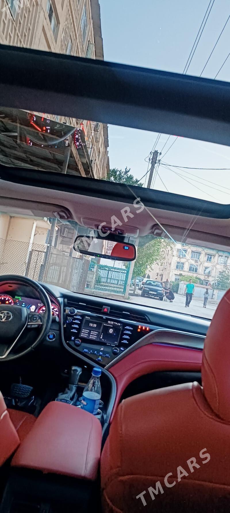 Toyota Camry 2018 - 320 000 TMT - Baýramaly - img 4