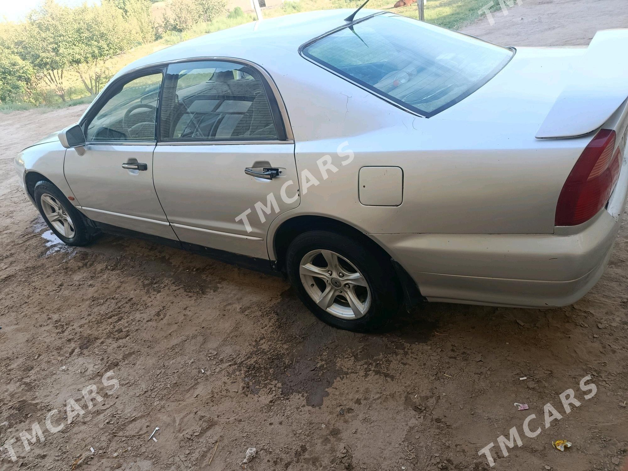 Mitsubishi Diamante 1995 - 20 000 TMT - Саят - img 2