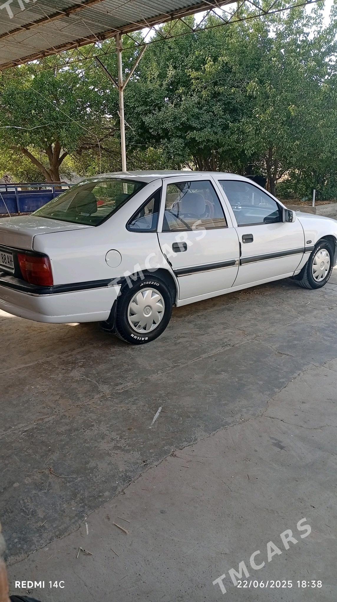 Opel Vectra 1993 - 42 000 TMT - Бахарден - img 4