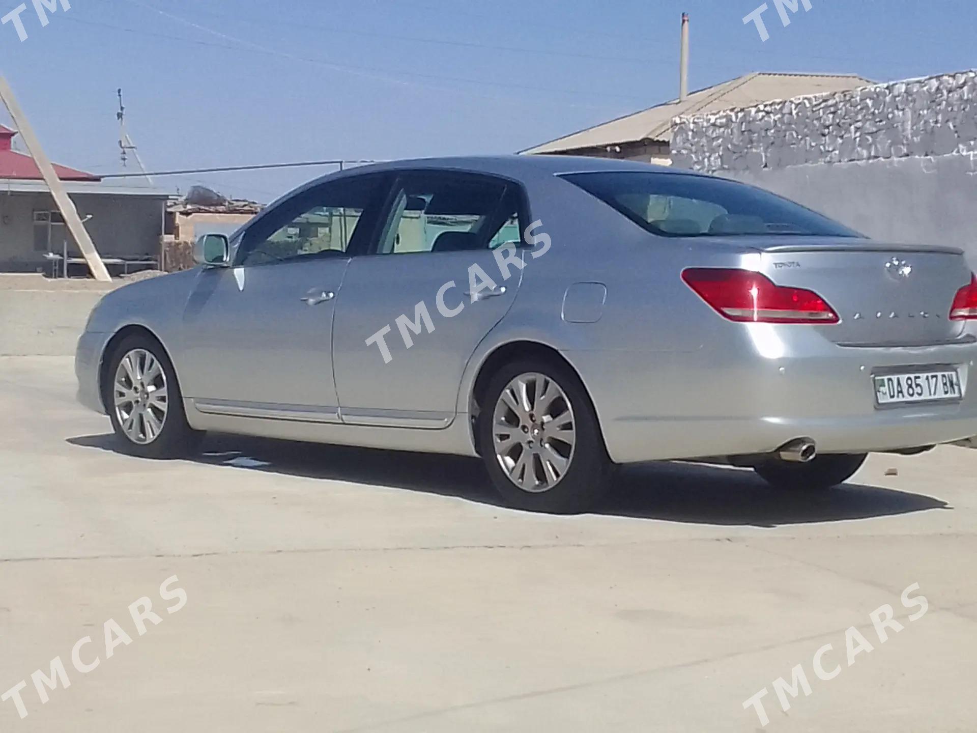Toyota Avalon 2006 - 155 000 TMT - Gyzylarbat - img 1