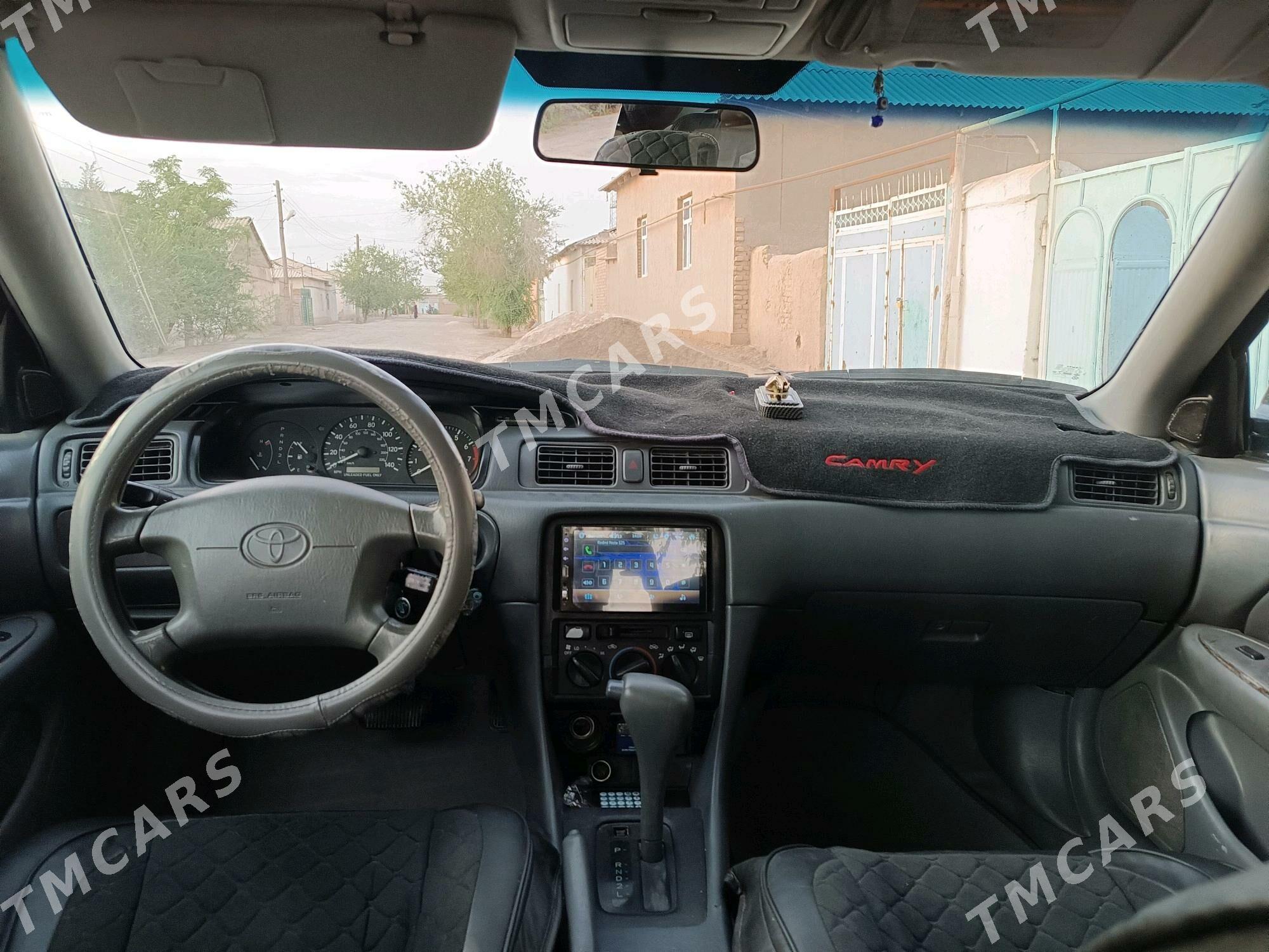 Toyota Camry 1998 - 105 000 TMT - Болдумсаз - img 2