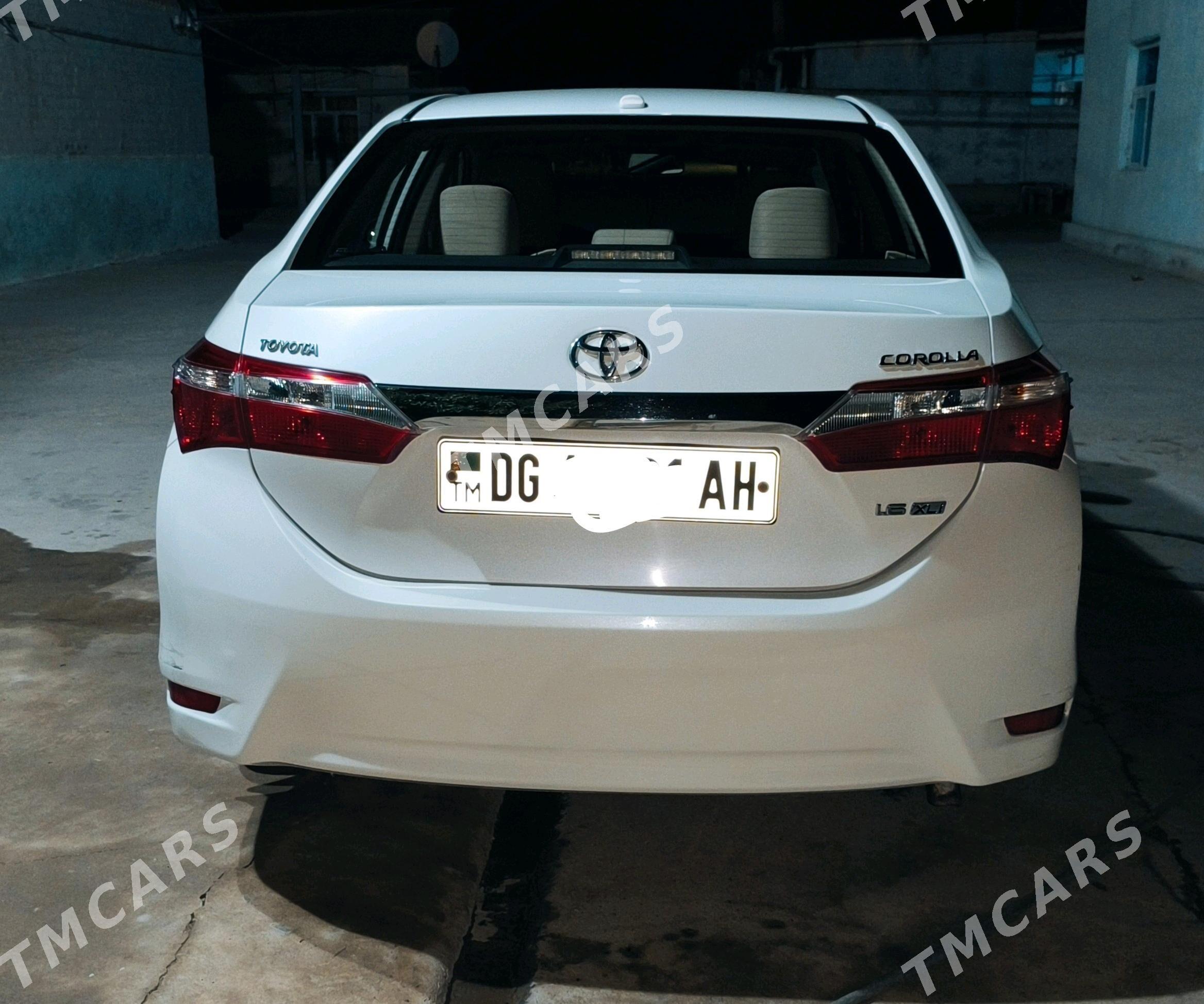 Toyota Corolla 2015 - 240 000 TMT - Ýaşlyk - img 4