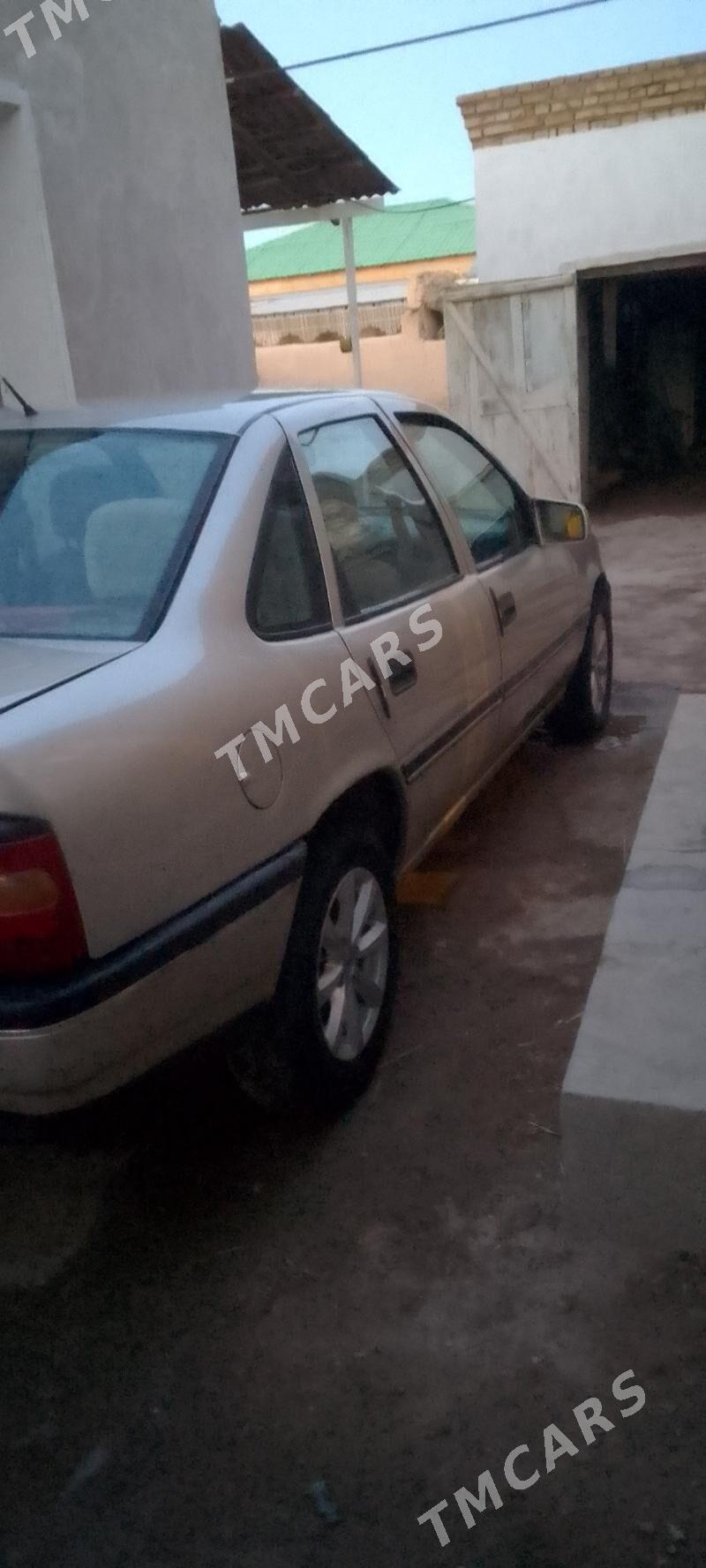 Opel Vectra 1991 - 30 000 TMT - Gubadag - img 2