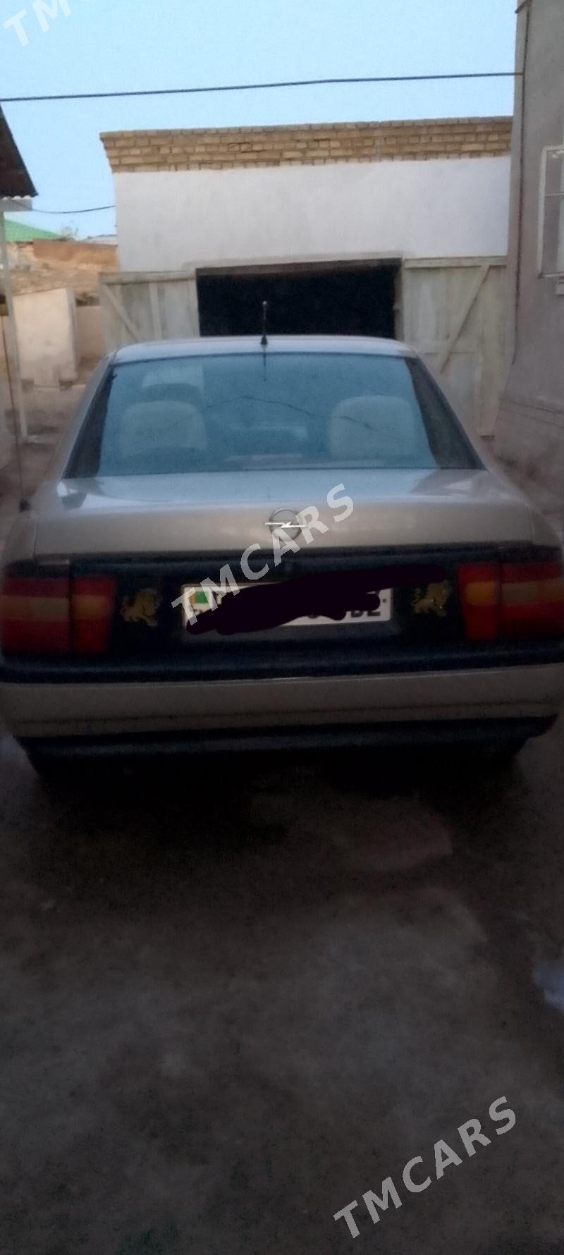 Opel Vectra 1991 - 30 000 TMT - Gubadag - img 3