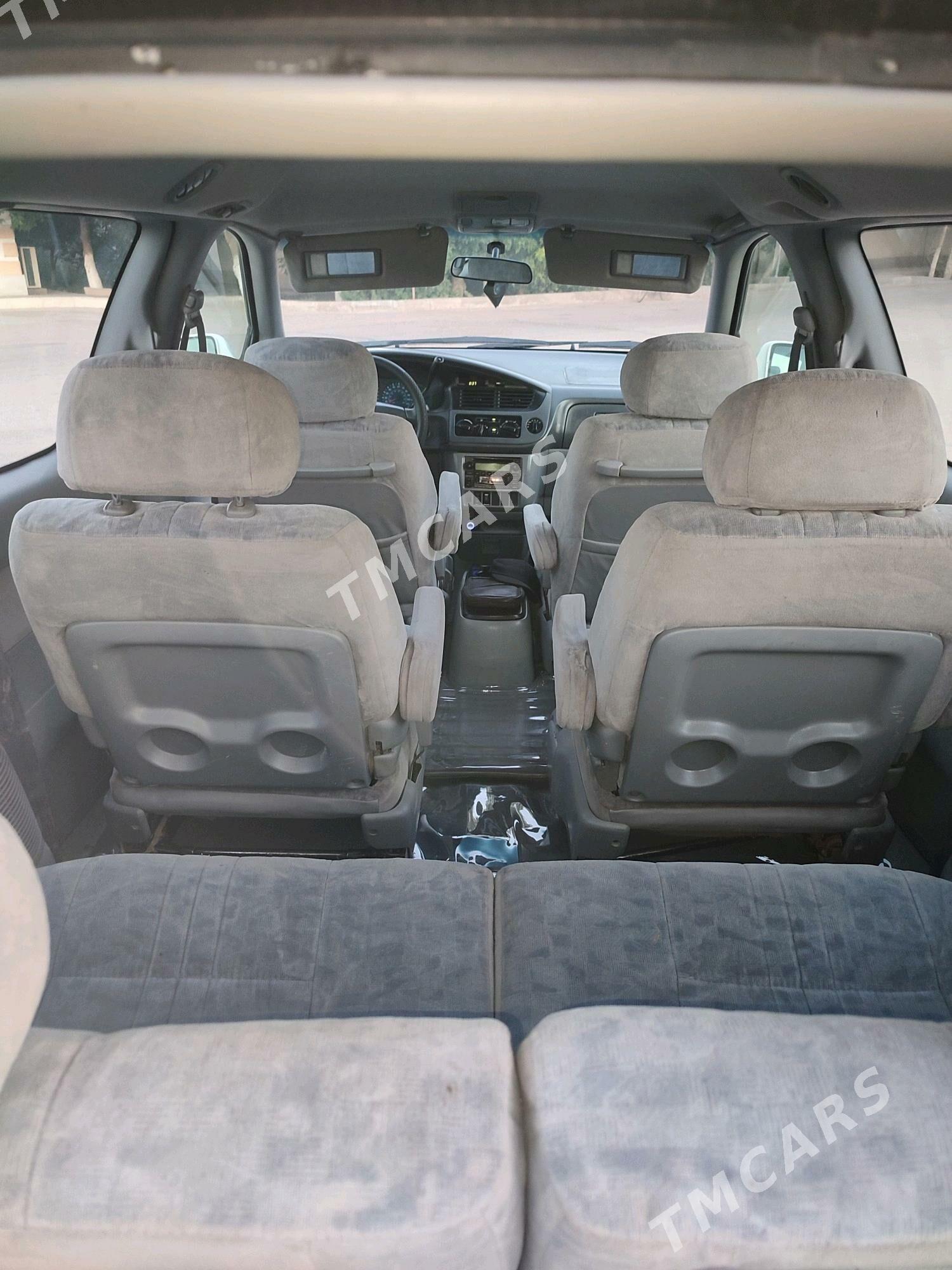Toyota Sienna 2002 - 165 000 TMT - Gubadag - img 2