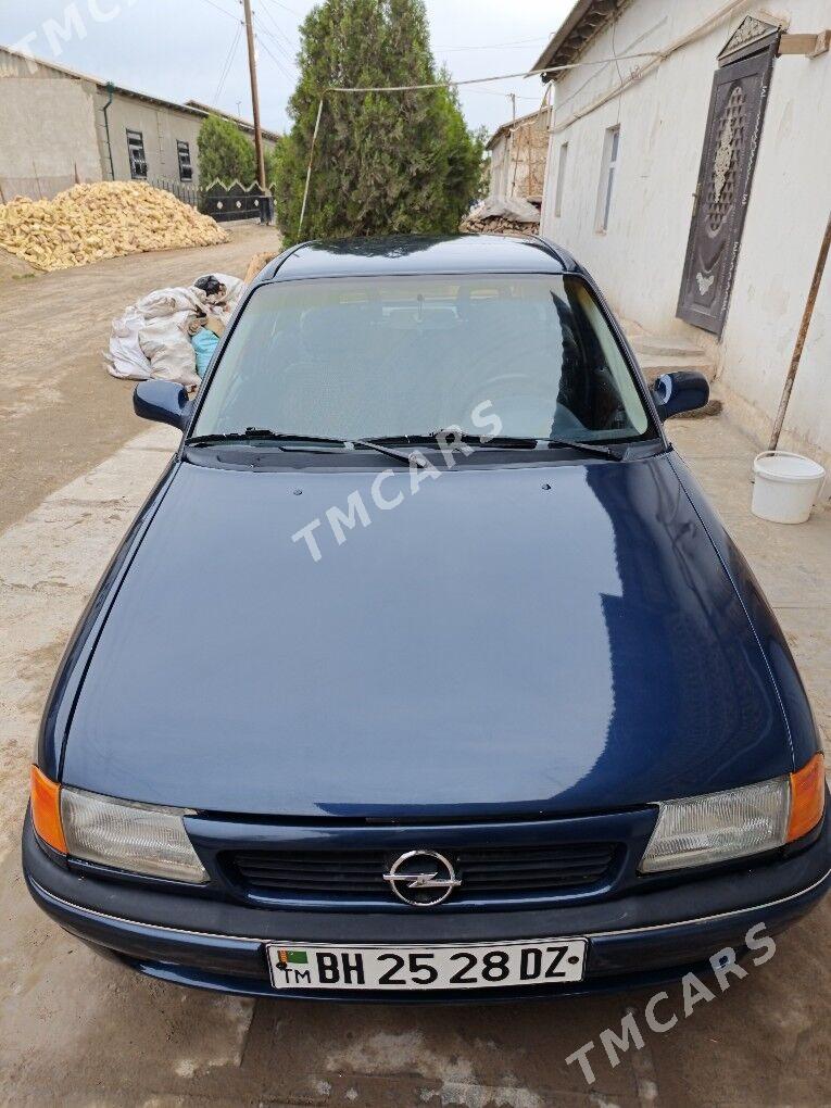 Opel Astra 1993 - 45 000 TMT - Акдепе - img 2