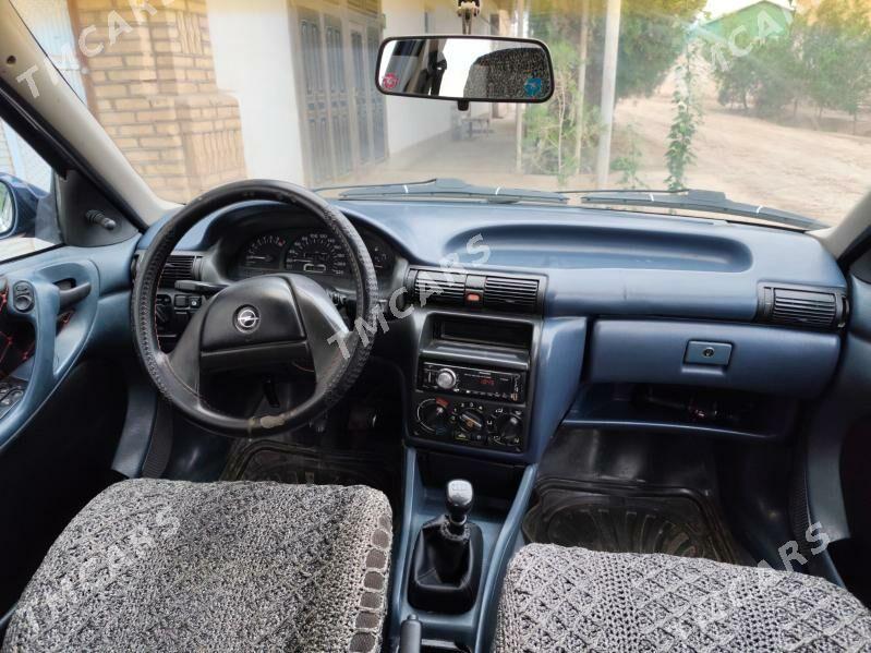 Opel Astra 1993 - 45 000 TMT - Акдепе - img 4