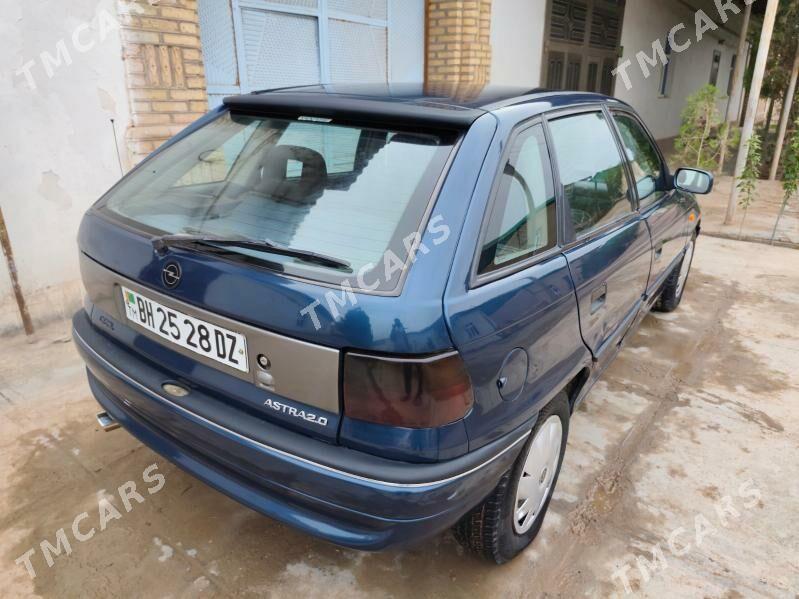Opel Astra 1993 - 45 000 TMT - Акдепе - img 6