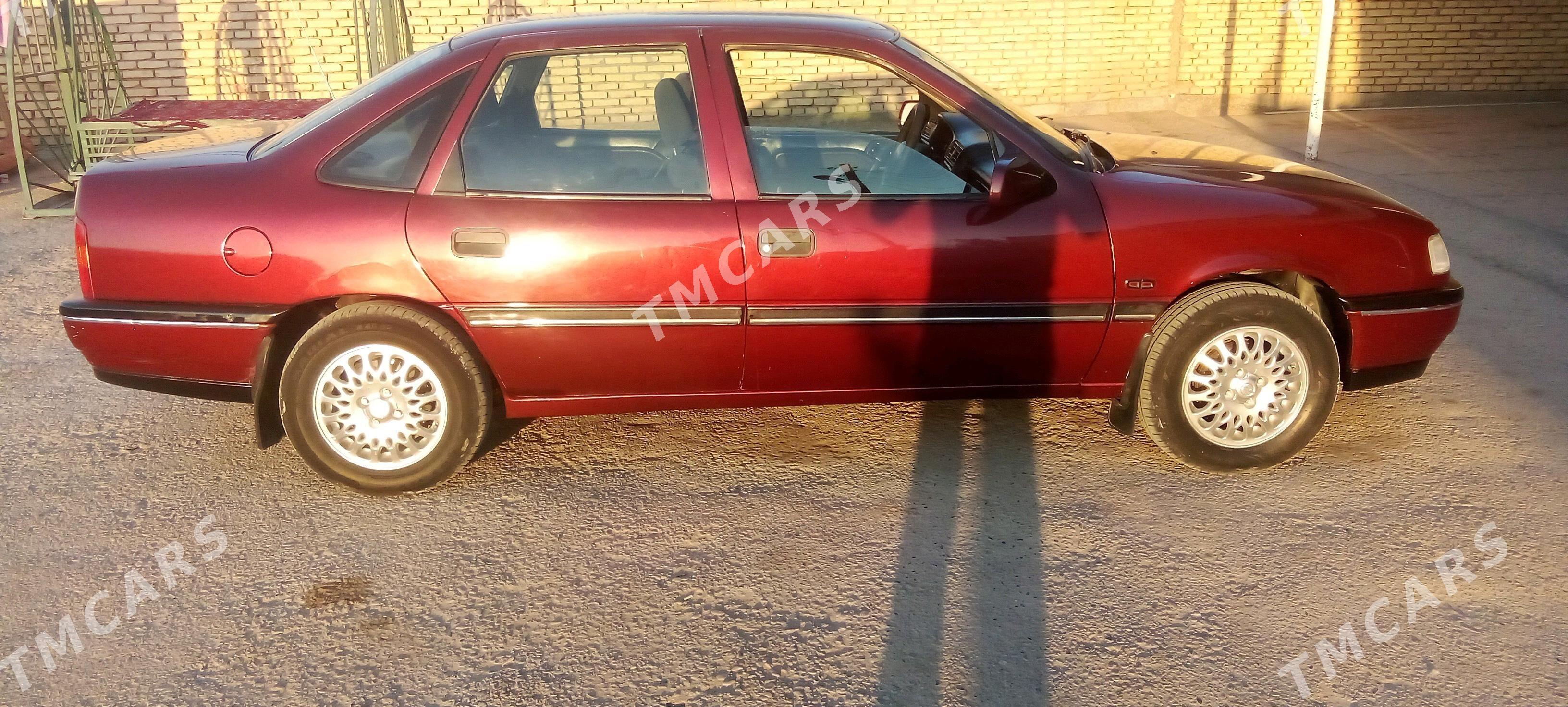 Opel Vectra 1992 - 30 000 TMT - Mary - img 3