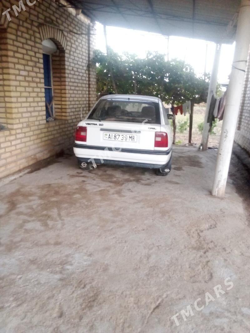 Opel Vectra 1992 - 21 000 TMT - Wekilbazar - img 2