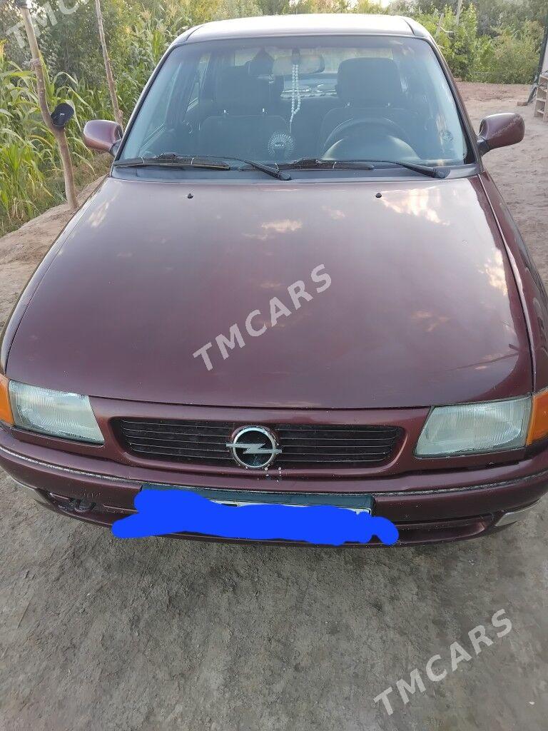 Opel Astra 1998 - 38 000 TMT - Шабатский этрап - img 1