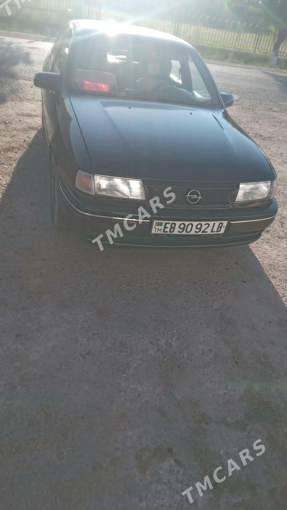 Opel Vectra 1993 - 37 000 TMT - Sakar - img 1