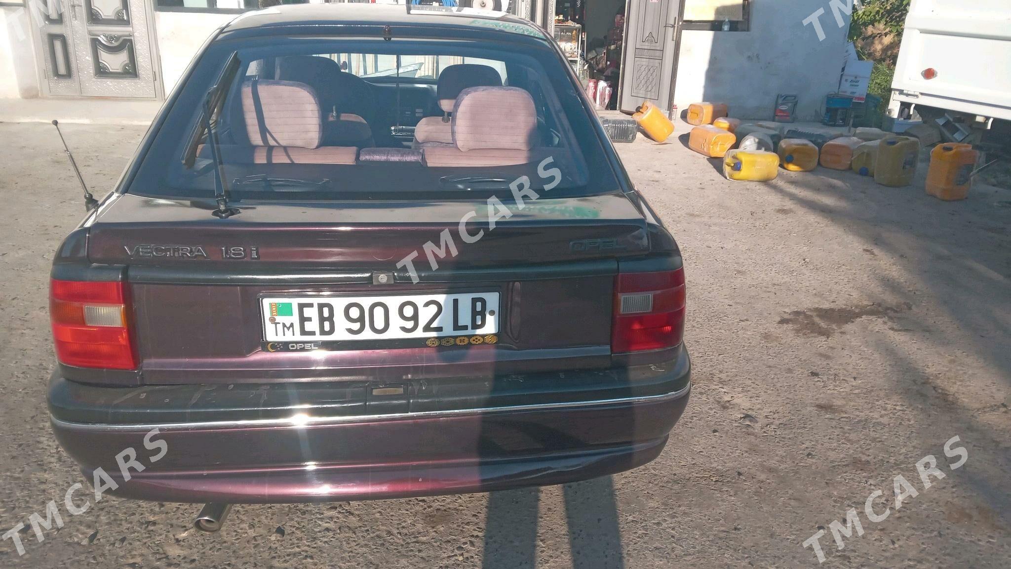 Opel Vectra 1993 - 37 000 TMT - Sakar - img 2