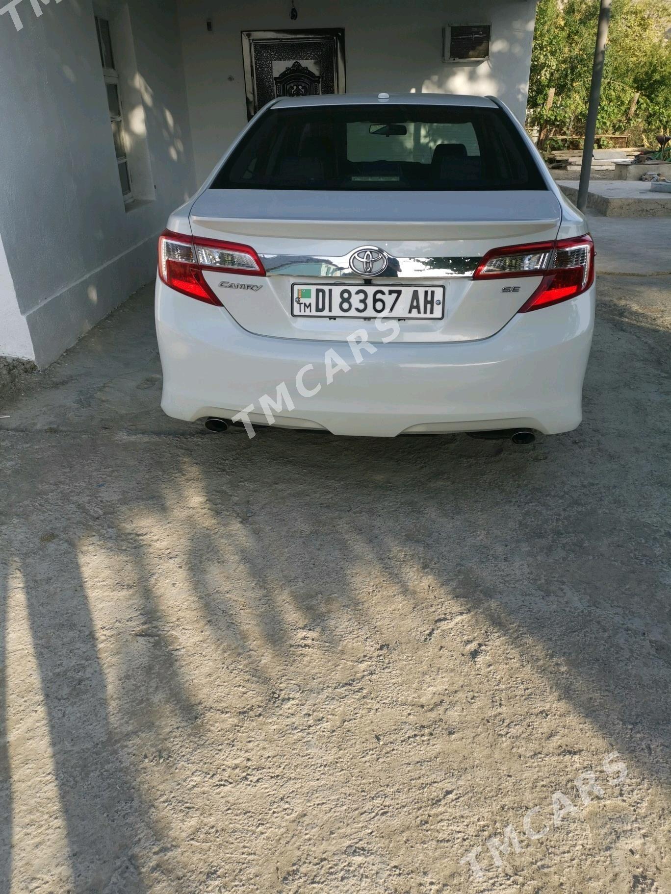 Toyota Camry 2012 - 215 000 TMT - Gökdepe - img 3