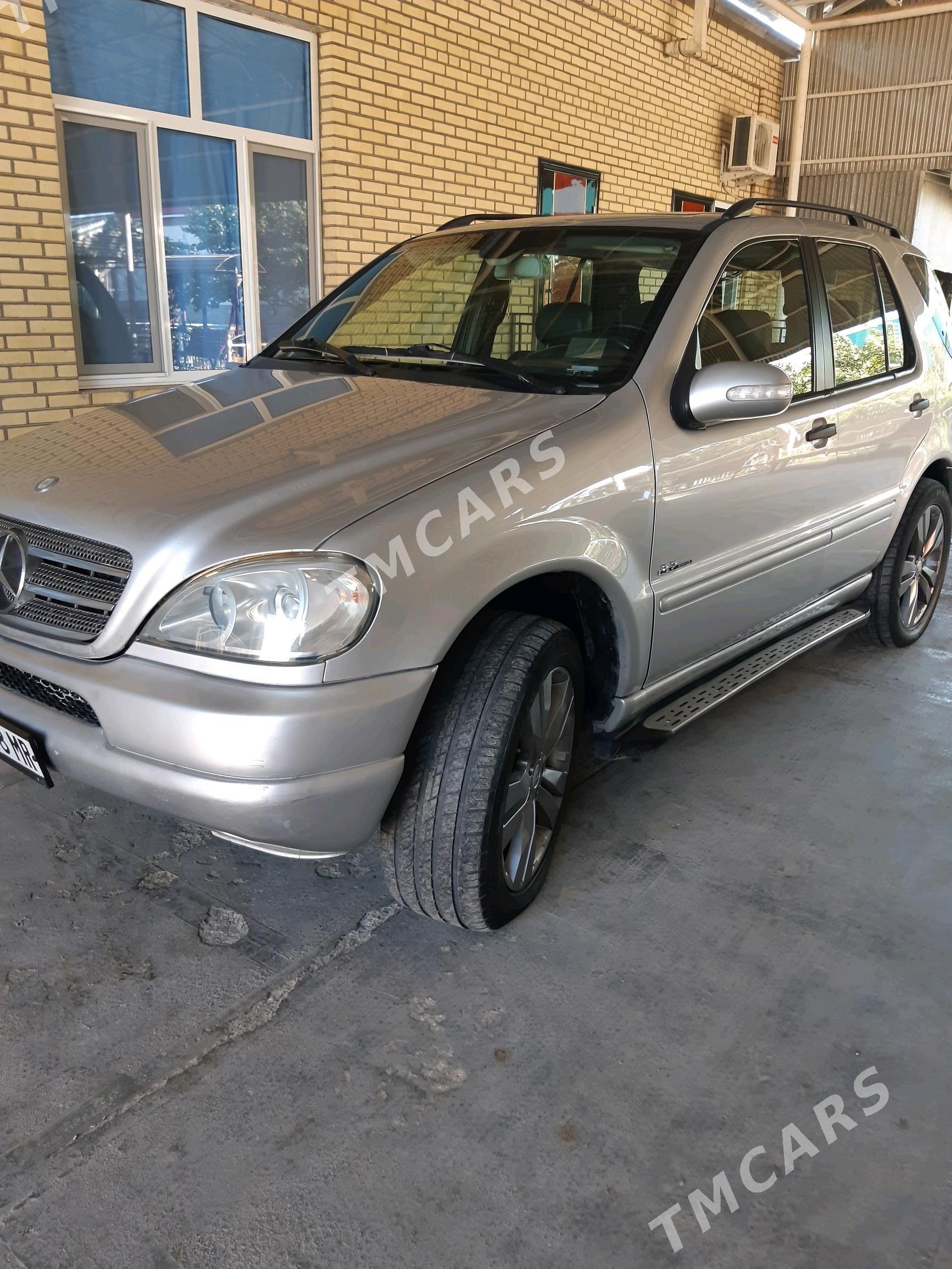 Mercedes-Benz ML350 2001 - 124 000 TMT - Mary - img 4