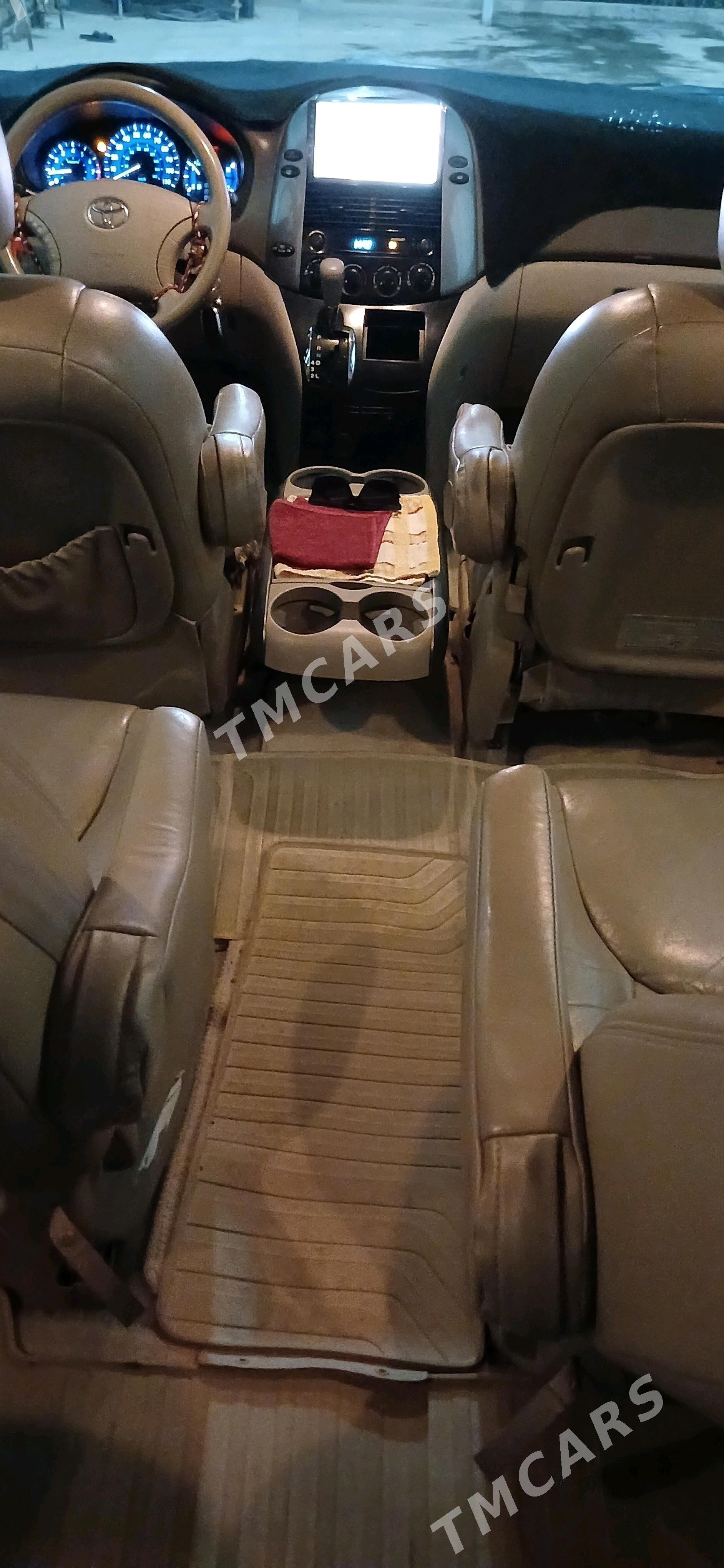 Toyota Sienna 2007 - 220 000 TMT - Мары - img 4