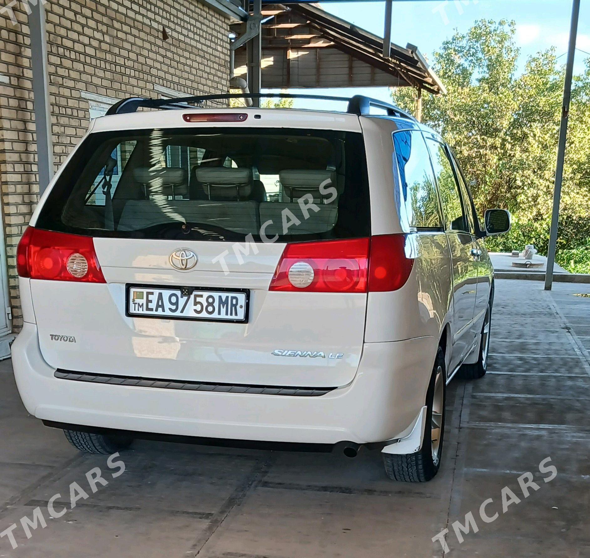 Toyota Sienna 2007 - 220 000 TMT - Мары - img 6